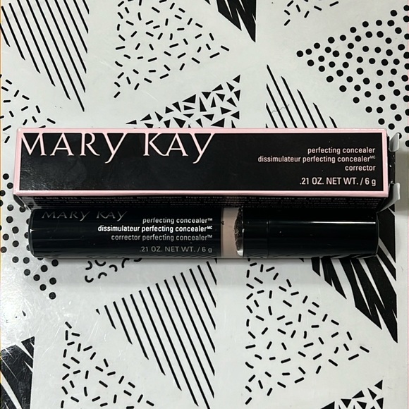 Mary Kay Perfecting Concealer Deep Ivory - Picture 1 of 4